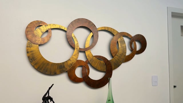 Escultura de Parede Círculos - Dourada e Ferrugem