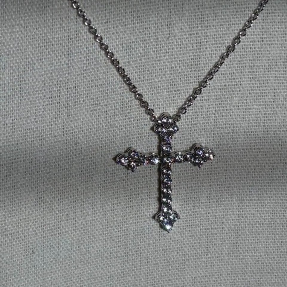 Elegant Cross (2.16 TCW)