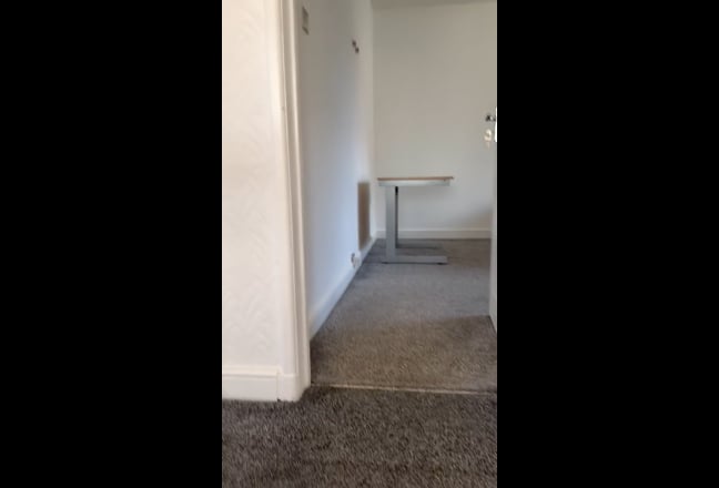 2 Double Rooms to Let in a House- Newly Furnished  Main Photo