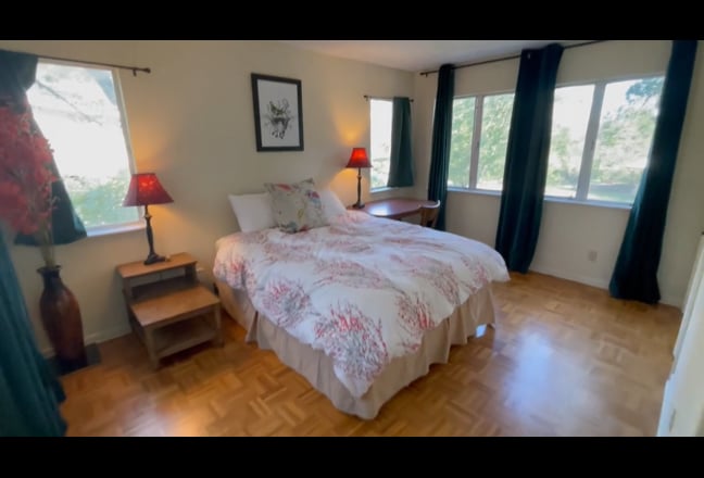 Lake Travis Sanctuary (~35 min downtown)  Main Photo