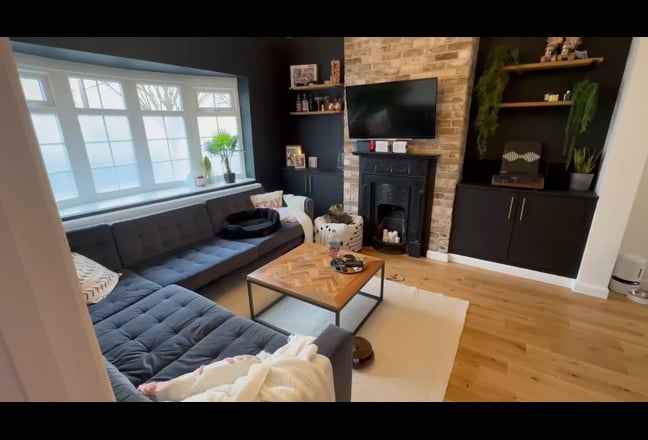 Cute modern room available in Croydon  Main Photo