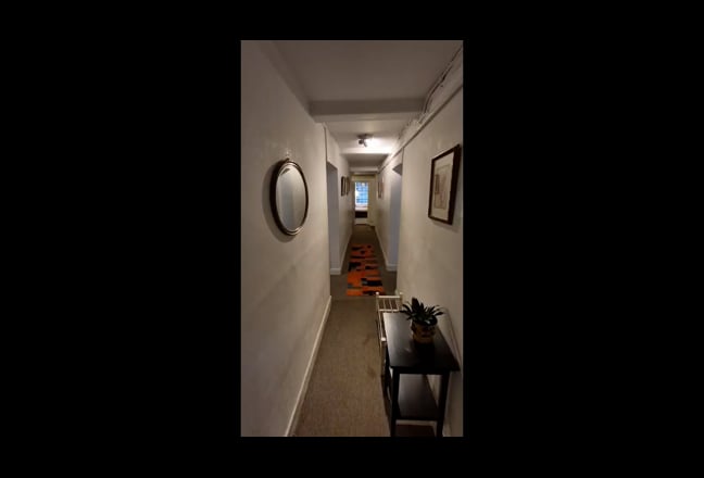 Spacious New Town apartment available January 2026 Main Photo