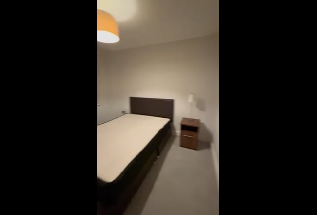 Furnished Double Room - Ideal for couples/2 people Main Photo