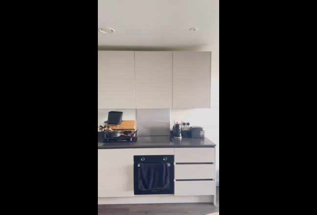 Luxurious 1 bed Highrise in Edgbaston Main Photo