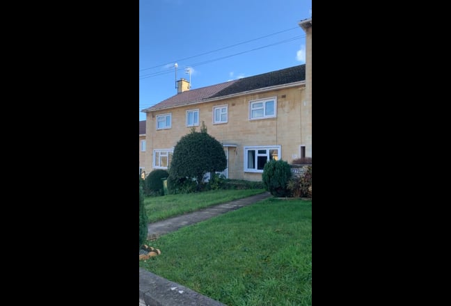 Quiet three bed house. Main Photo