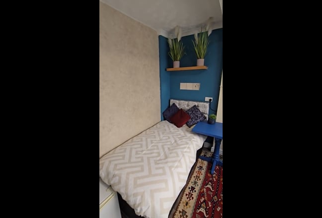 Self Contained Rooms Bills Included  Main Photo