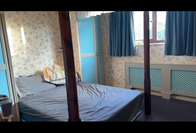 Extra large Room Near Basildon Hospital & Station Main Photo