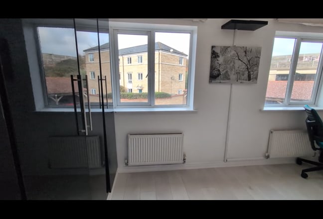 Double & Ensuit ROOMS near Science Park Cambridge Main Photo