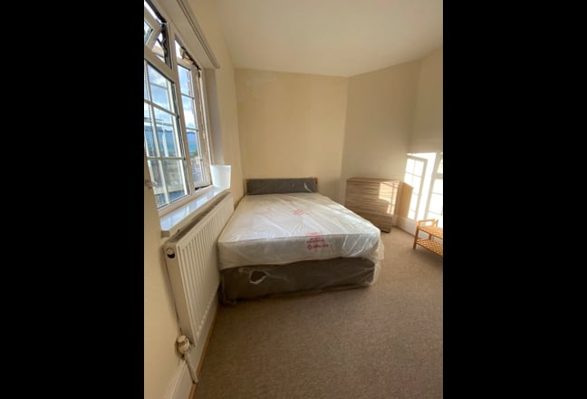 Spacious Brand New Furnished Double Rm | Bills inc Main Photo