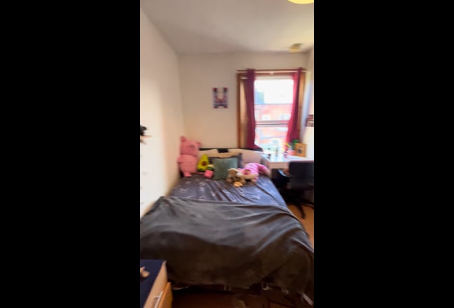 Tenancy Takeover Hyde Park Main Photo