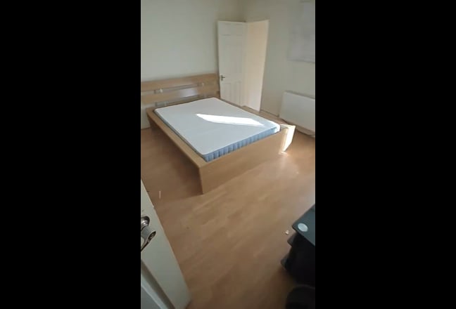 Double Room in Reading Inc Bills Main Photo