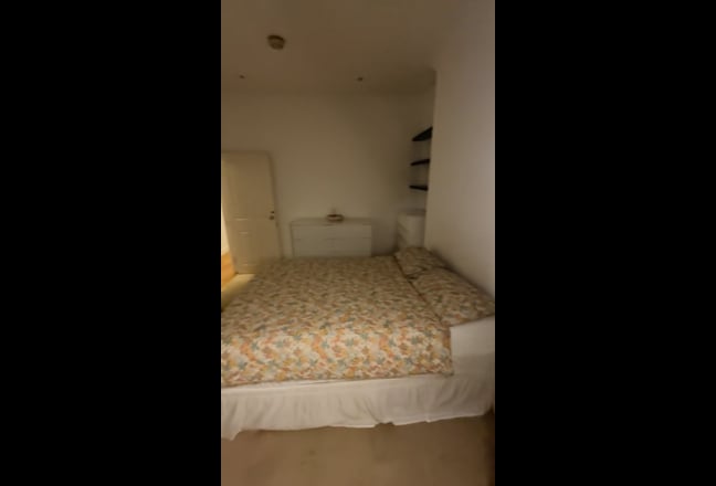 Double Room in Cricklewood  Main Photo