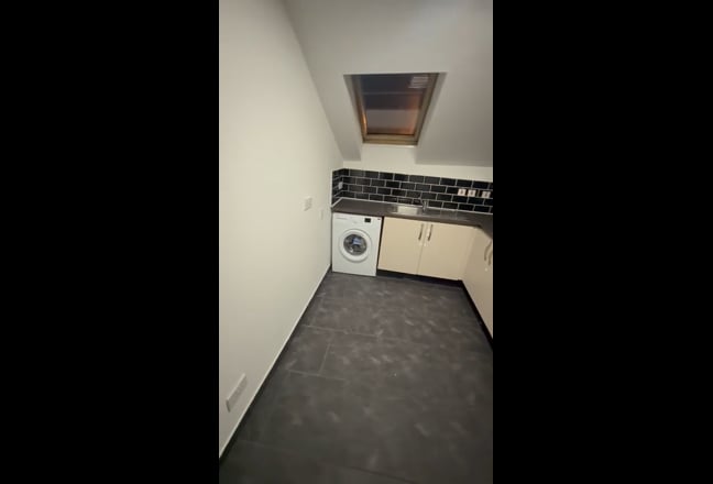 Brand New 2 Bed Flat with Living area and Kitchen Main Photo