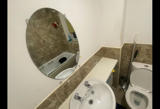 Shared room Main Photo