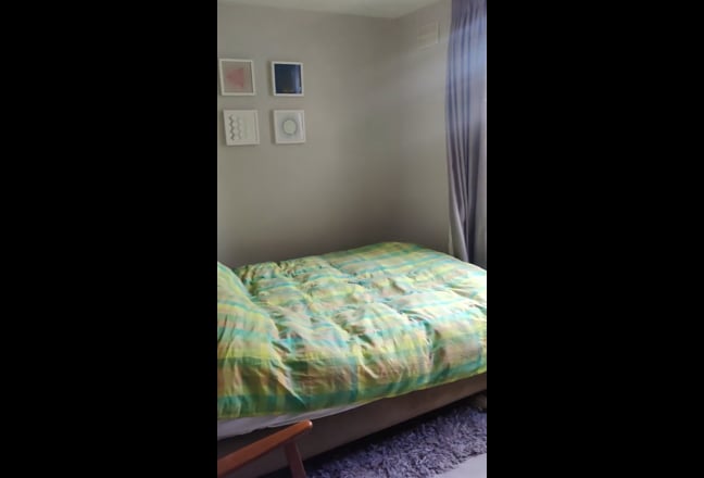 Sunny large double bedrooms in oasis of calm Main Photo