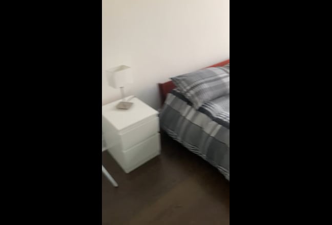 Large Double Bedroom Hendon Central Main Photo