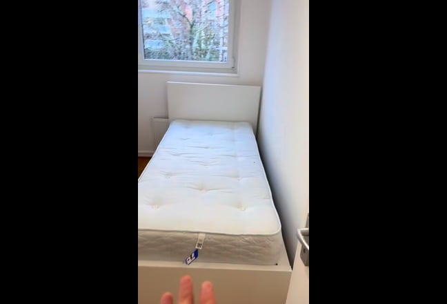 Modern 3 Bed + study! Main Photo