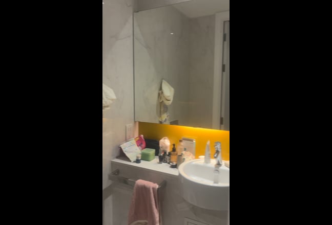 Glasgow riverside student studio Main Photo