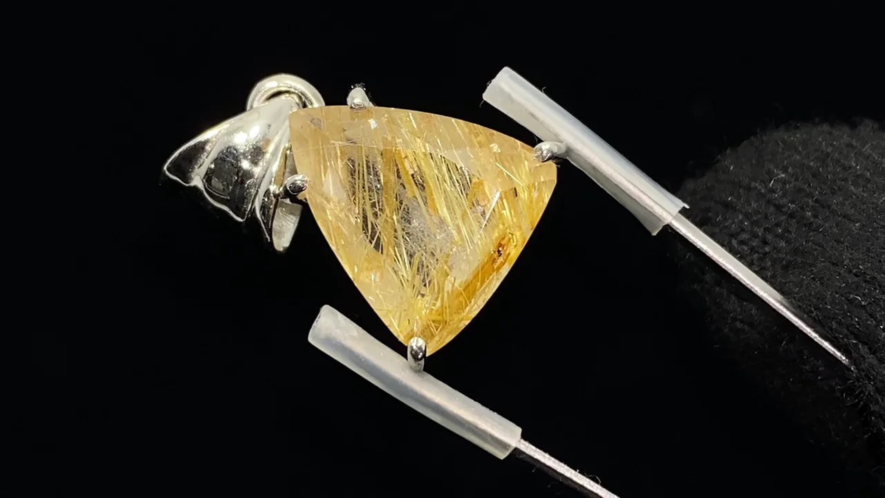 動画】【1点もの】宝石質ルチルクォーツAAA- ペンダントトップ
