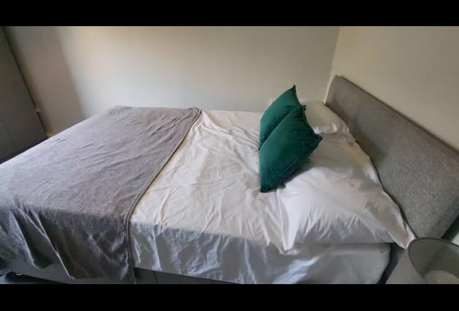 Room in Rotherham - Deposit Alternative Available Main Photo