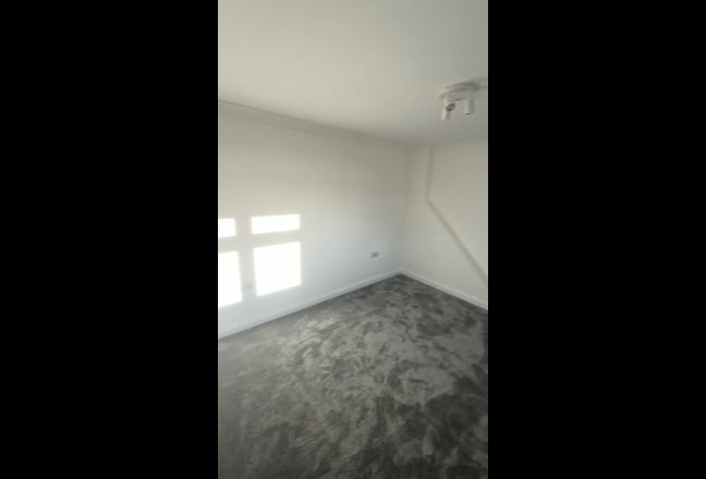 Brand new 5 bed / 4 bath house on Topsham Rd  Main Photo