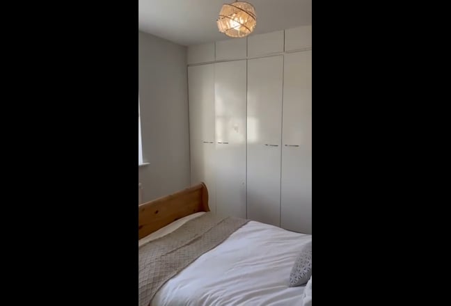 Newly Refurbed 5 Double Bedroom Home  Main Photo