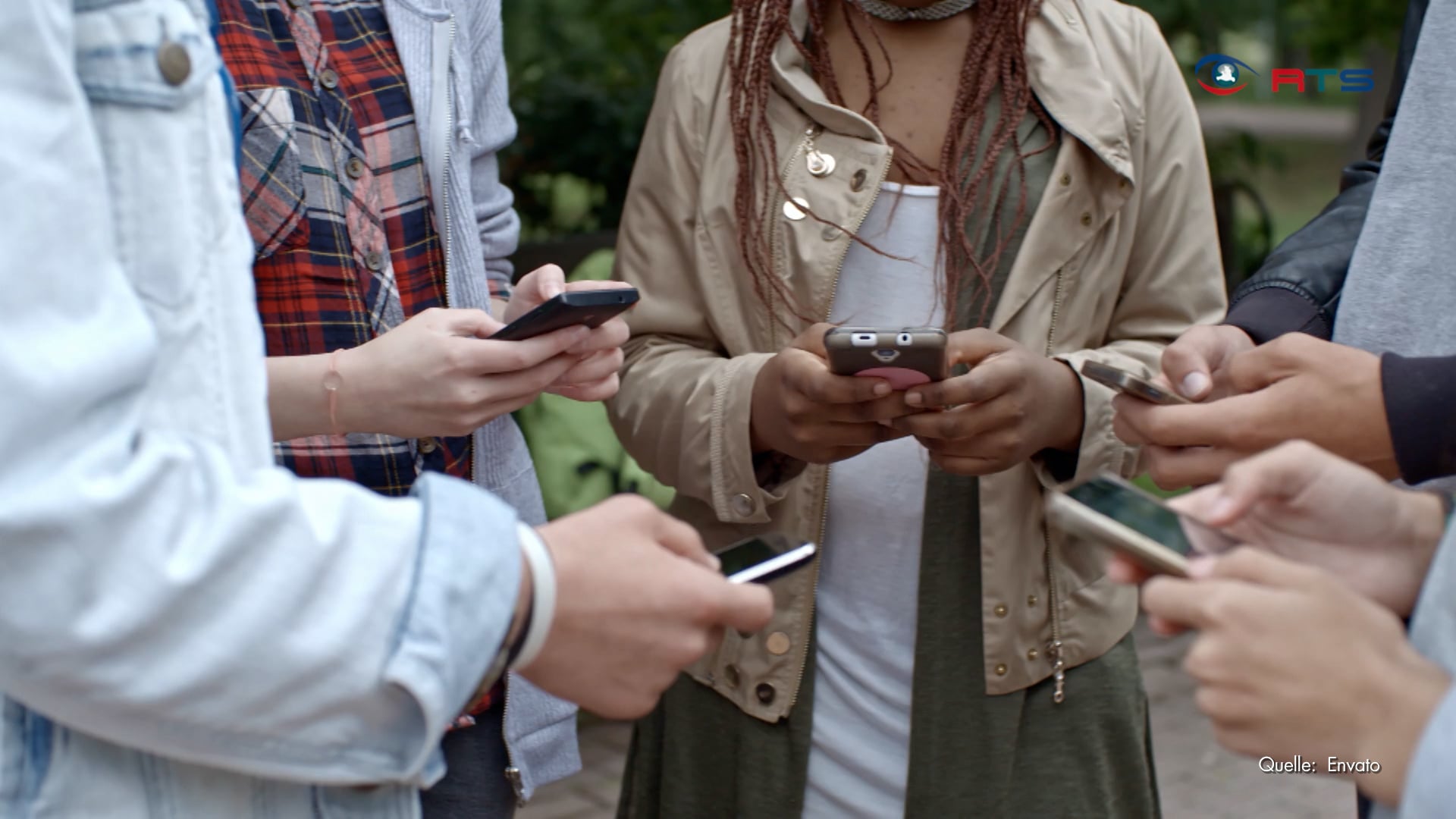 themen-talk-social-media-verbot-fuer-minderjaehrige