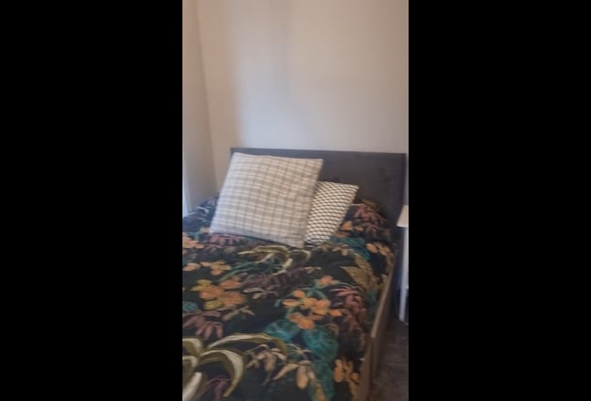 Room In the most exclusive address in Bristol Main Photo