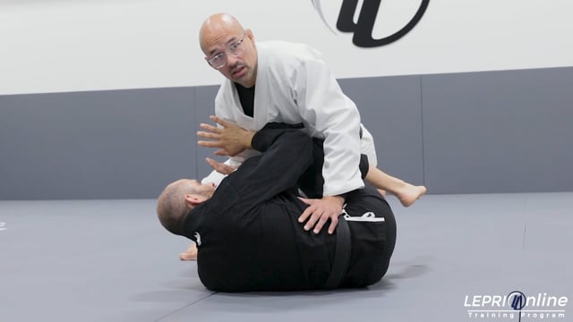 Knee Shield Defense to Pass to Side Control