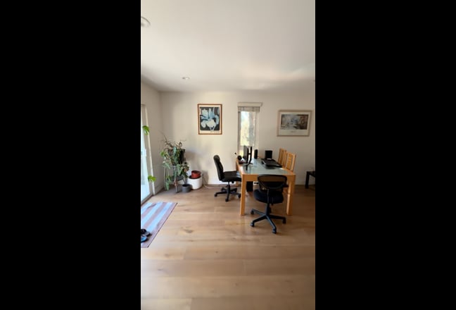 Beautiful Room in 3BD/2BA townhouse Main Photo