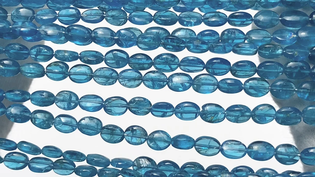 動画】ネオンブルーアパタイトAA++ オーバル 半連/1連(約36cm