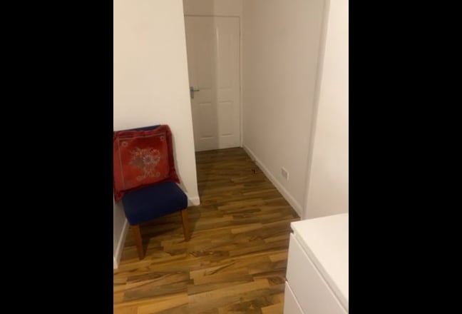 Fabulous denistoun Main Photo