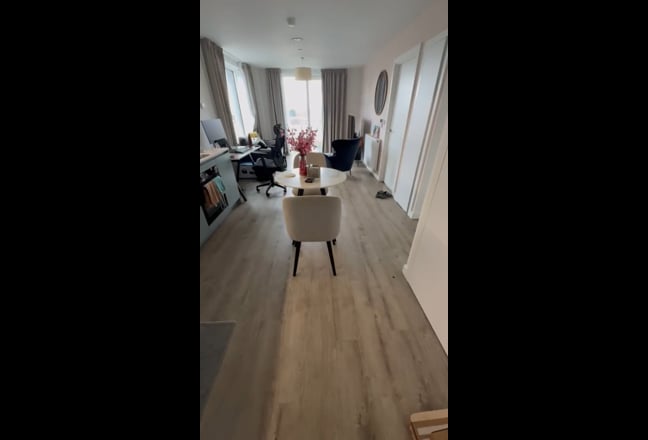 Lovely double bed apartment for rent in the city Main Photo