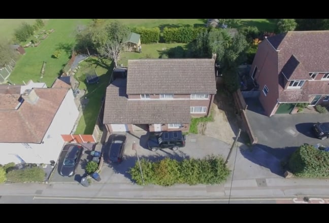 Furnished Single Room  Main Photo