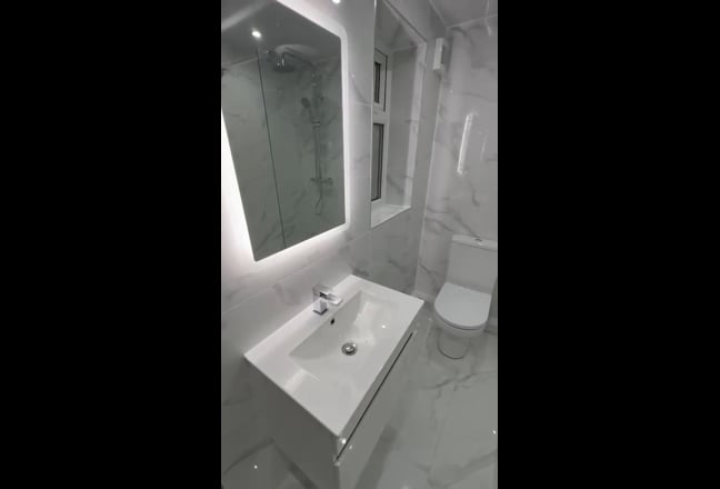 Luxury Liverpool 2 bedroom house  Main Photo