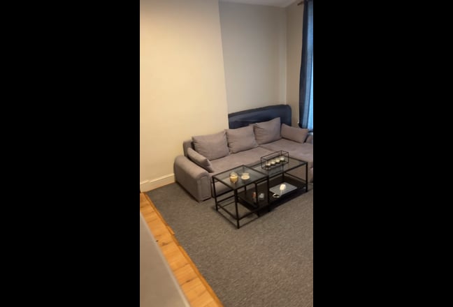 Fully Furnished Double Room with Private Kitchen Main Photo