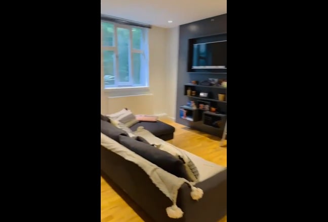 Resort styled 1bed garden flat at Battersea Rise Main Photo