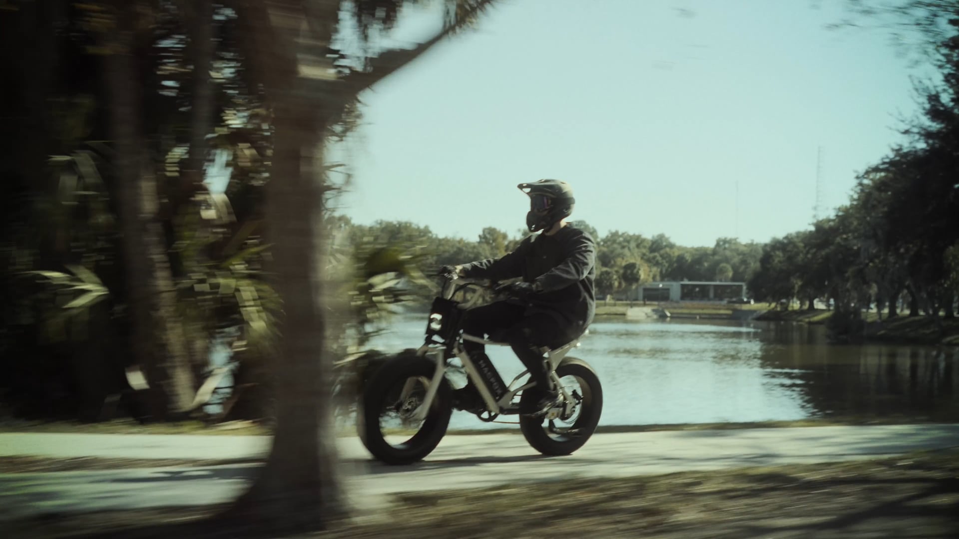 MacFox X7 - The Commute