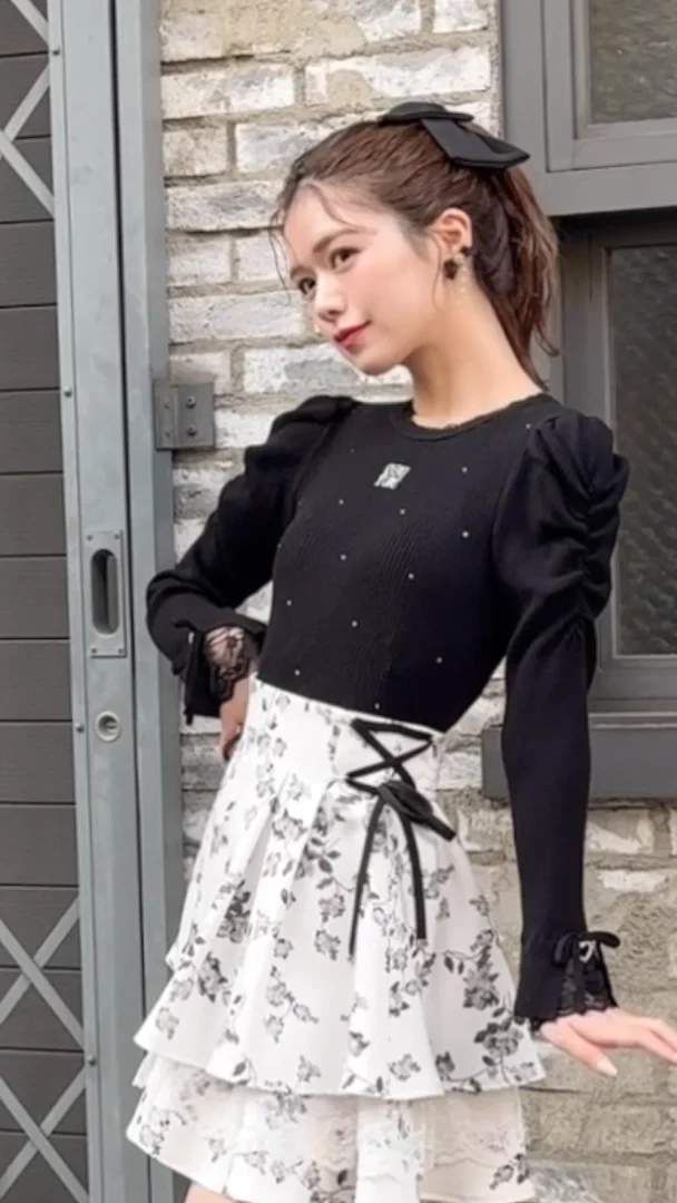 ロゴ刺繍キラキラニットトップス | Rlab store