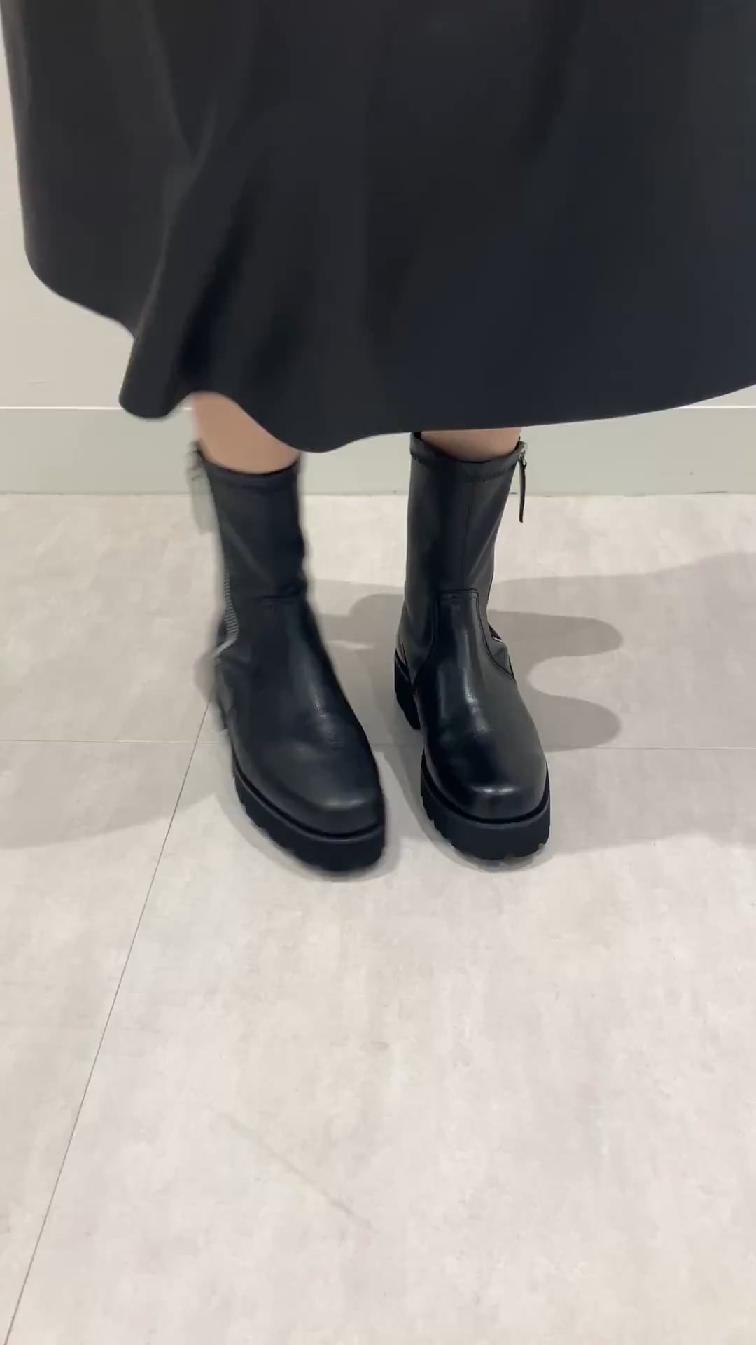 撥水レザー】トラックソールサイドジップストレッチブーツ/651403