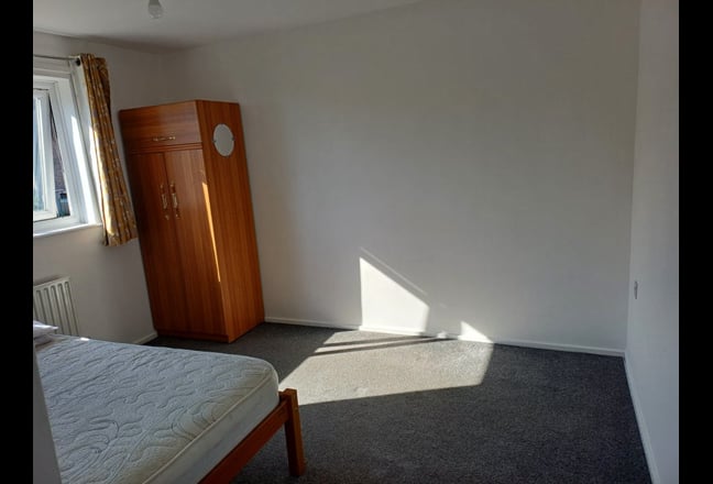 Double bedroom for rent. Main Photo