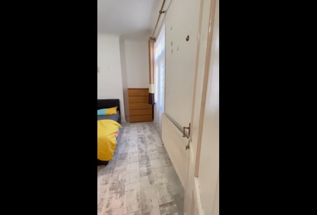 Double Rooms to Rent in a Femal  Shared House! Main Photo