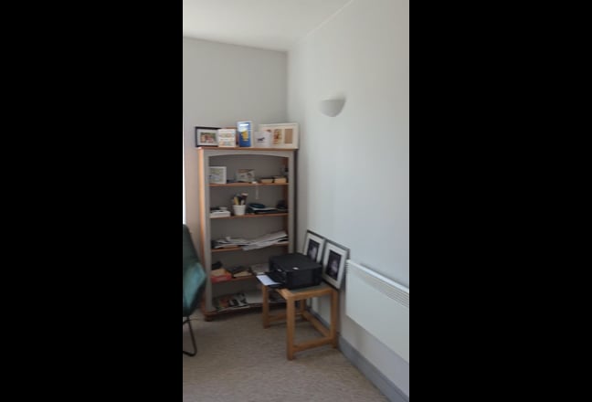 Large double room with private bathroom  Main Photo