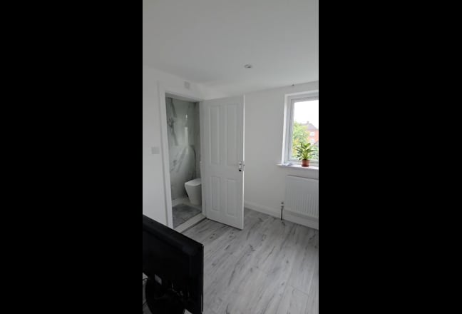 En-suite Double room in North harrow Main Photo