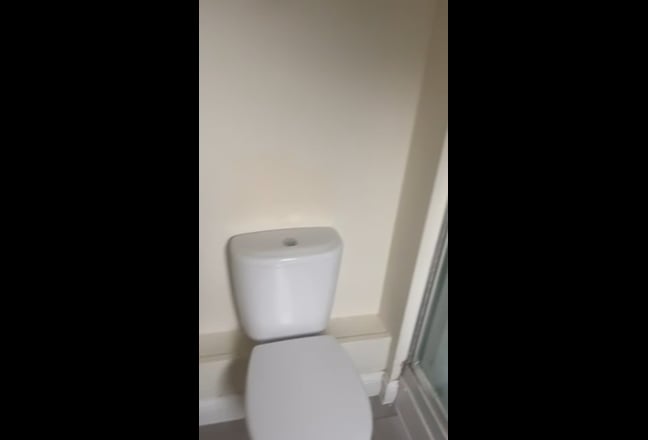 🌿 Spacious Double Room with Private En- suite 🌿 Main Photo