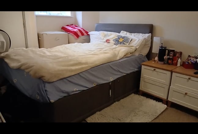 Double room in shared flat Main Photo