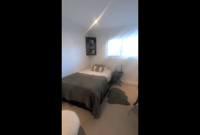 Lovely Double Room in Smart Home Main Photo