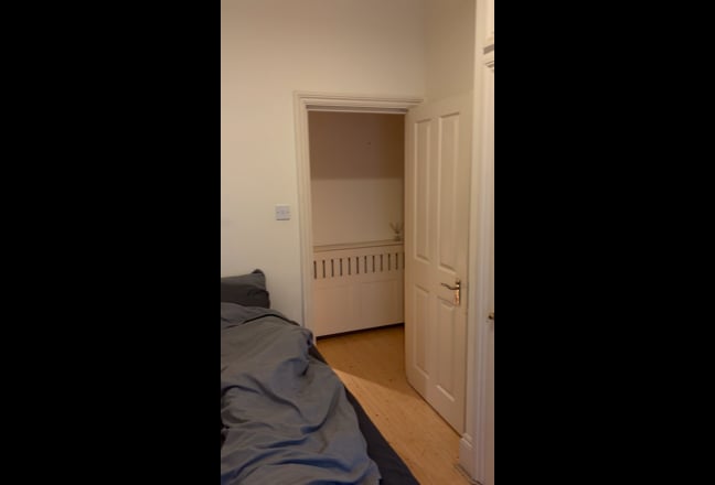 Single Room in Kensington Main Photo