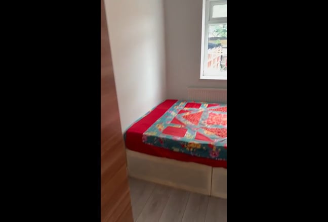 Double Room to Let – Hampton Road, IG1 Main Photo