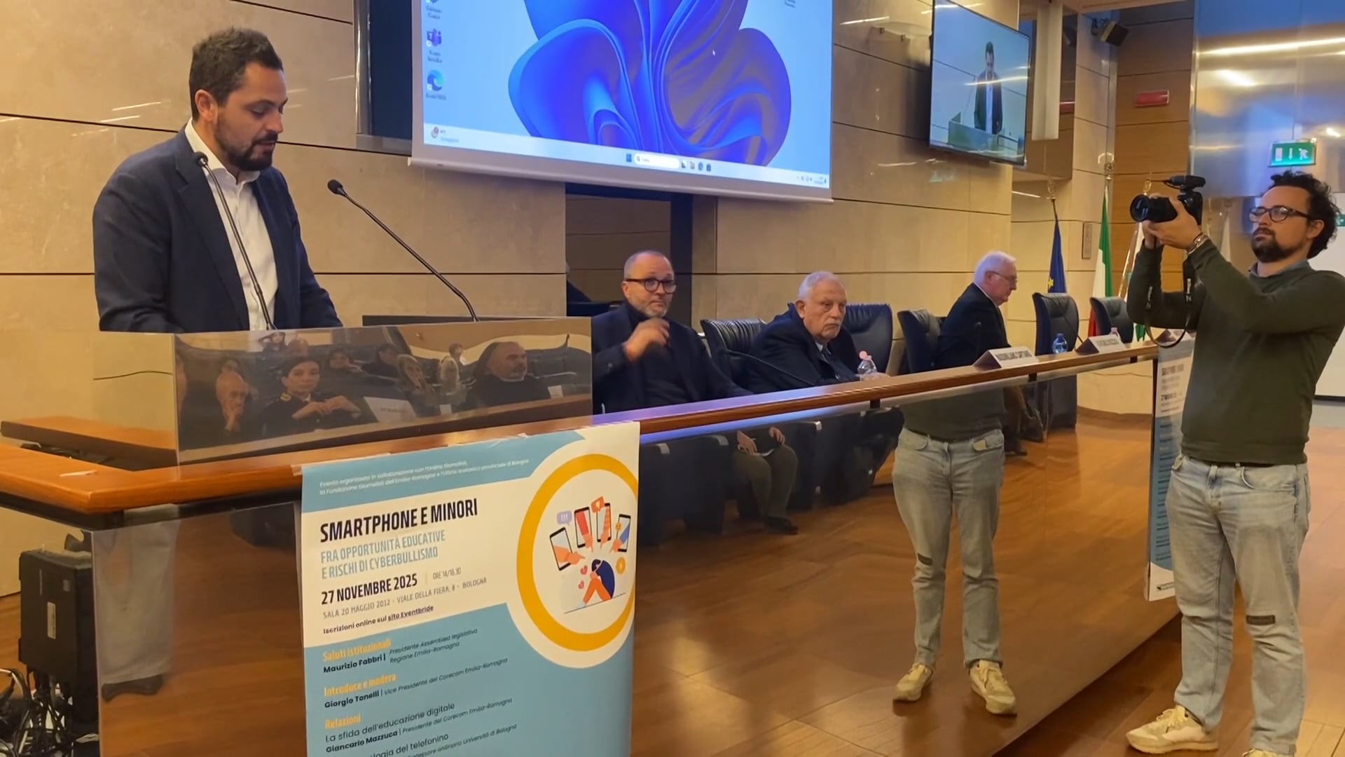 Minori e smartphone: rapporto conflittuale